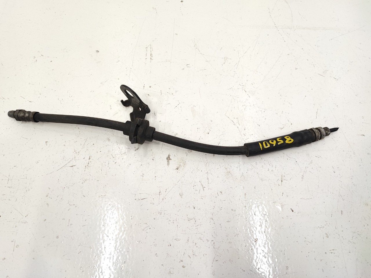 Шланг тормозной задний Mazda Mazda3 BK BP4L43980E контрактная