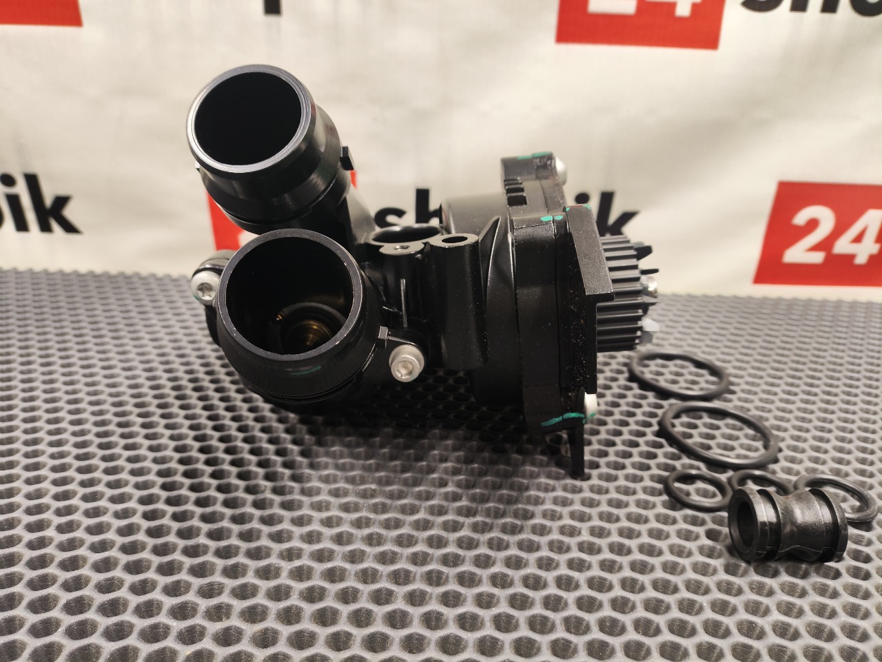 Насос системы охлаждения A3 8PA AXX