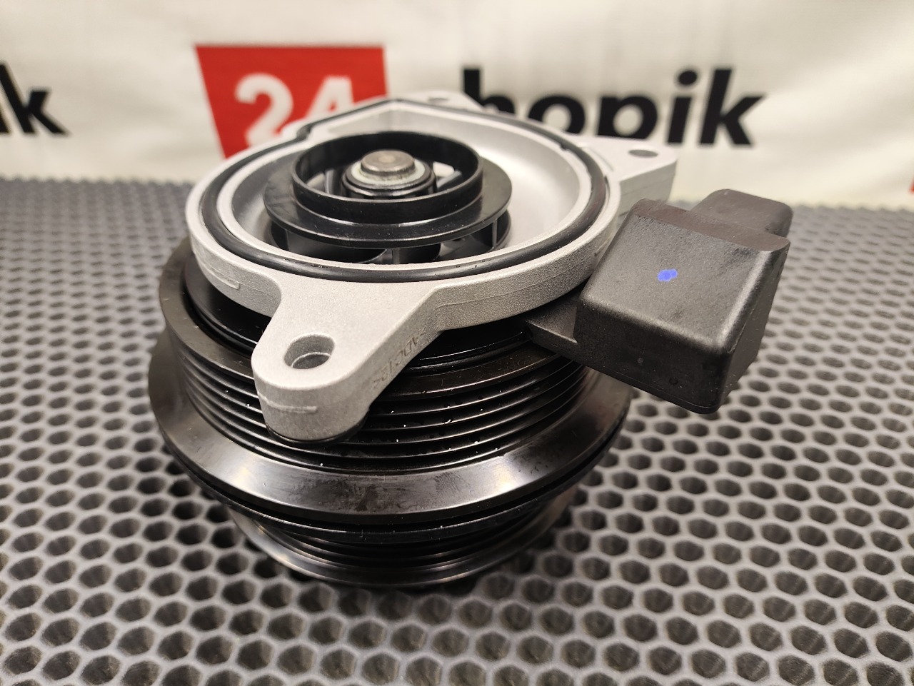 Насос системы охлаждения A1 8X1 BLS