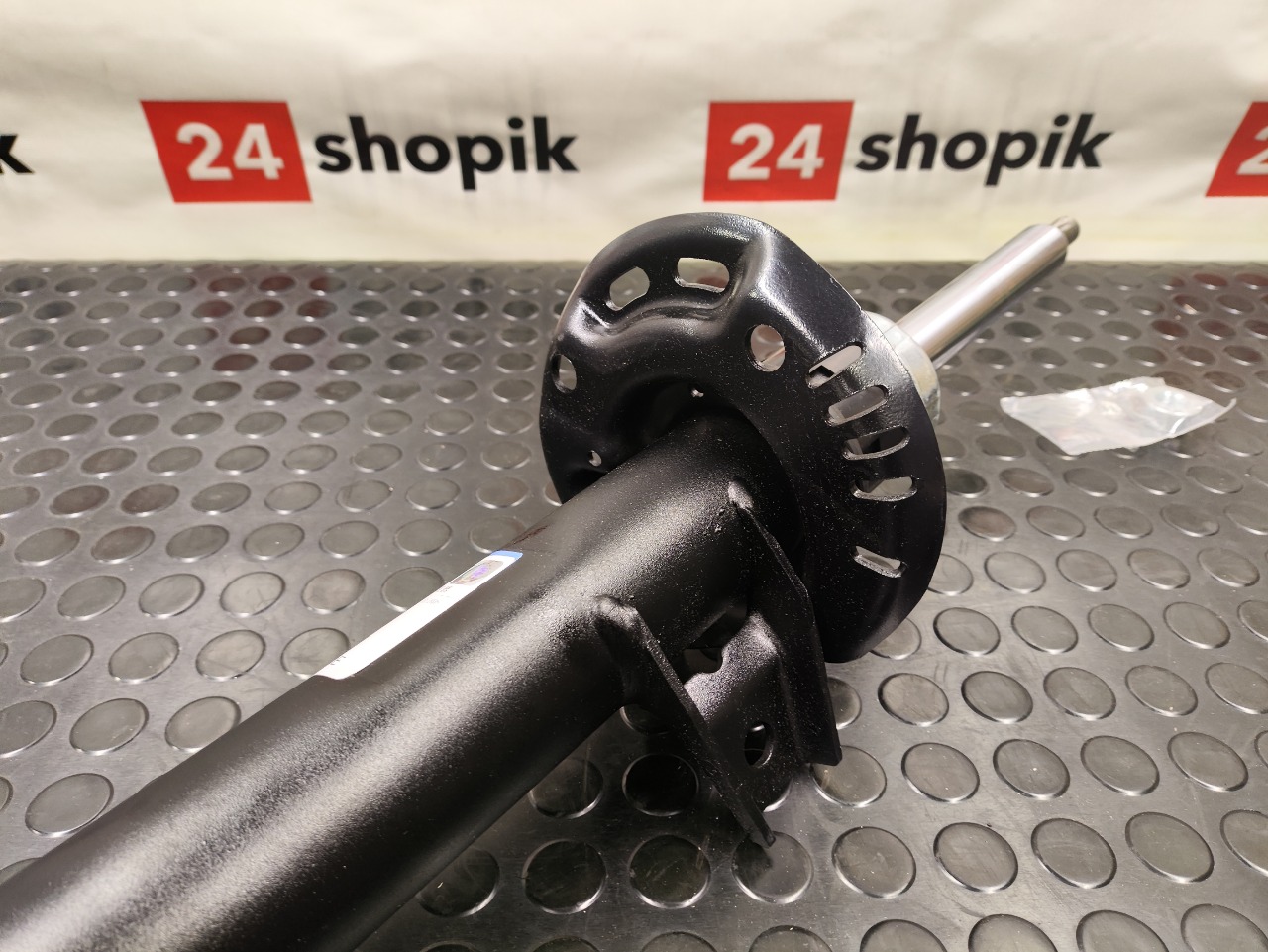 Амортизатор передний Tiguan 5N1