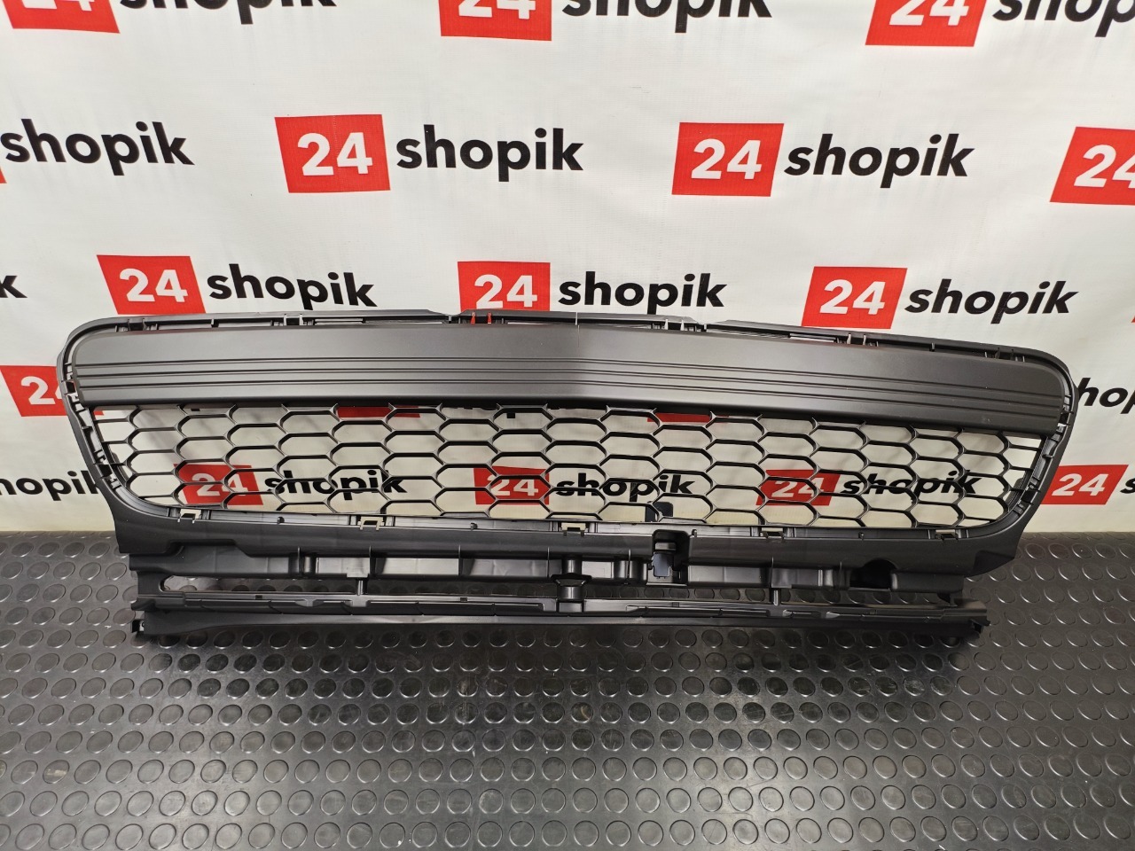 Решетка бампера Mazda Axela BK3P BR5V-50-1T0C новая