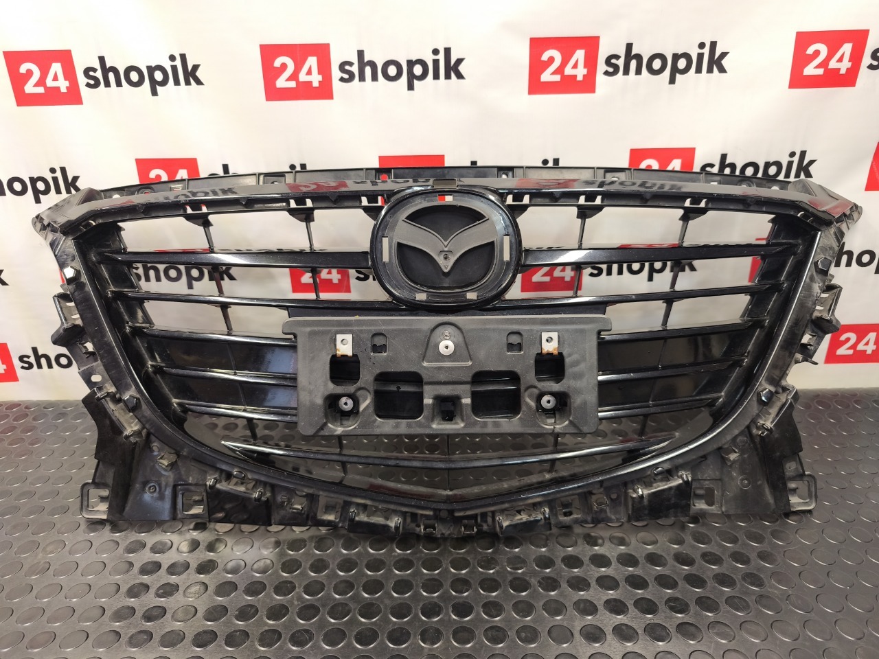 Решетка радиатора Mazda Mazda3 2013-2015 BM BJE150712 контрактная