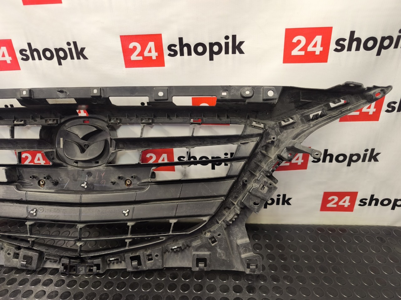 Решетка радиатора Mazda3 2013-2015 BM