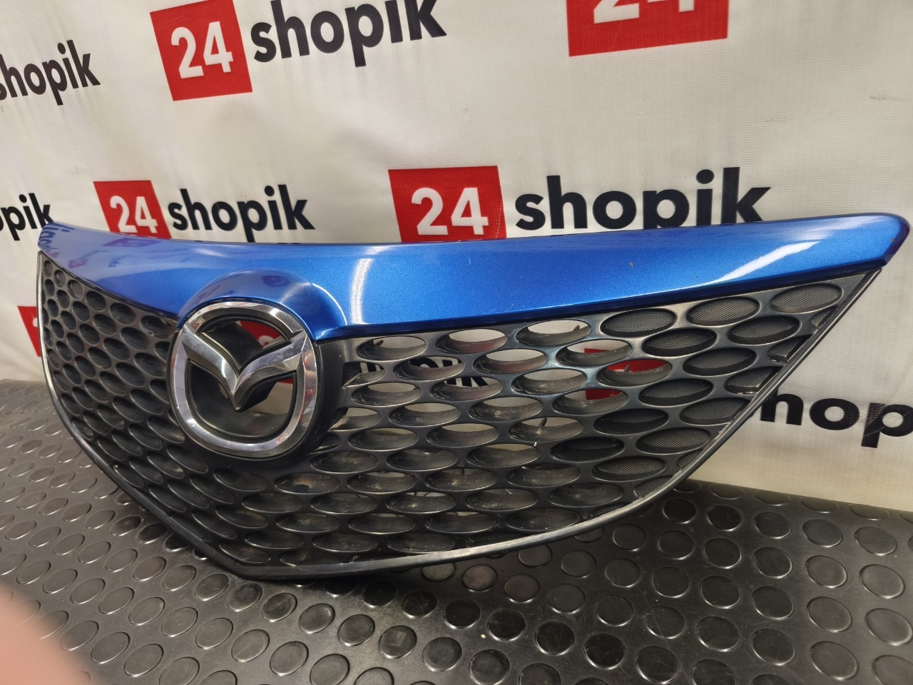 Решетка радиатора Mazda3 BK