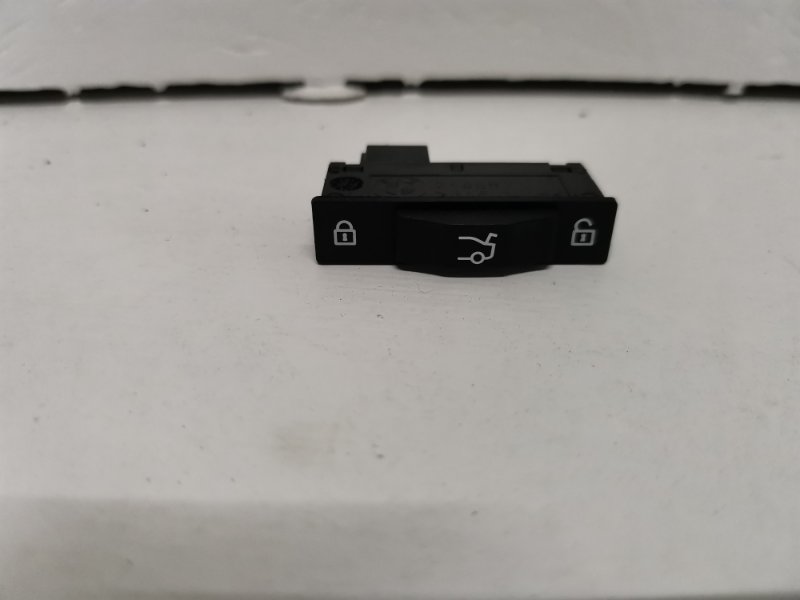 Кнопку блокировки двери задний BMW 730D xDRIVE 2016 G11 B57D30A Б/У