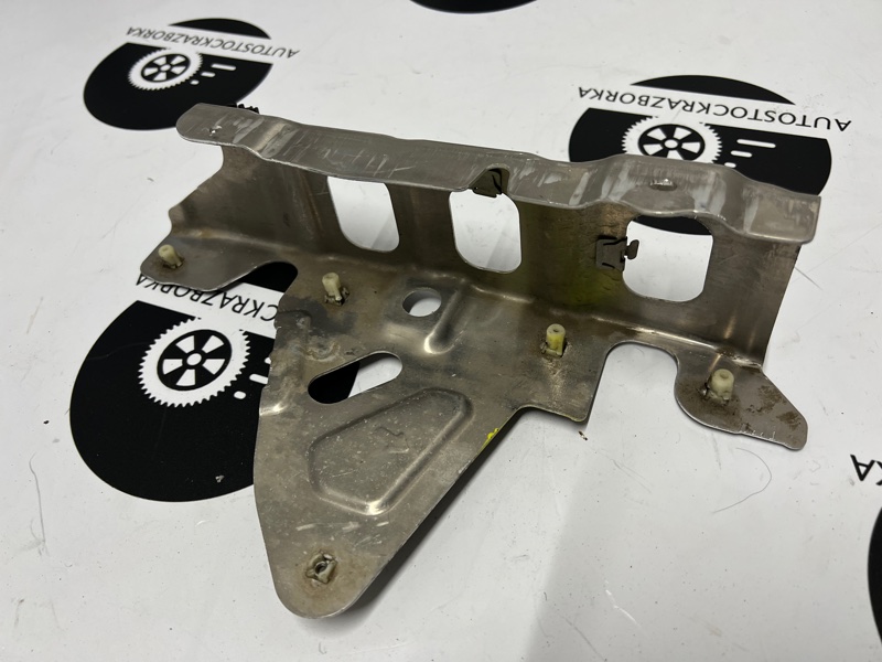 Крепление левое x7 2020 G07 B57D30C