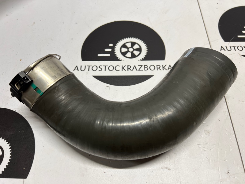Патрубок интеркуллера VOLVO XC90 2017 D4204T23 32222271 Б/У