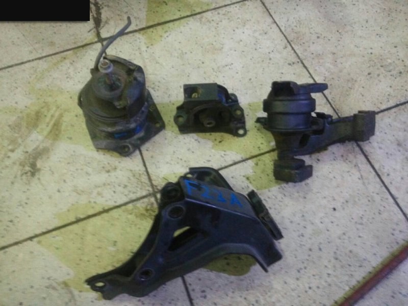 Кронштейн Honda Odyssey RA6 F23A