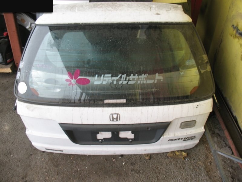 Пластик cb400 хвоста vtec 2. Авито запчасти хонда. Запчасти хонда бф10. Запчасти honda 130. Дверь багажника код хонда партнер.