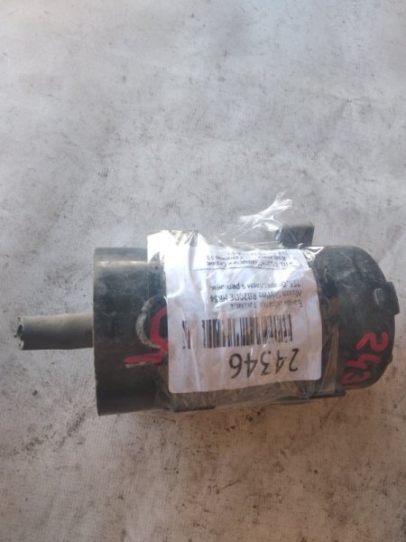 Бачок обратки топлива Nissan Skyline HR34 RB20DE