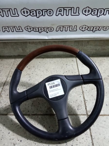 Руль Nissan Skyline ECR33 RB25DE Руль Nissan Skyline ECR33 RB25DE