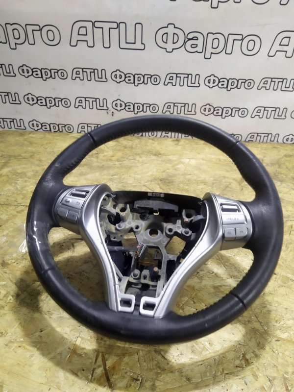 Руль Nissan Teana L33 QR25DE Руль Nissan Teana L33 QR25DE