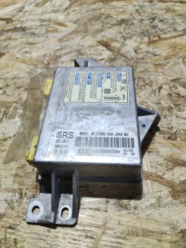Блок управления airbag Honda Civic Ferio ES1 D15B