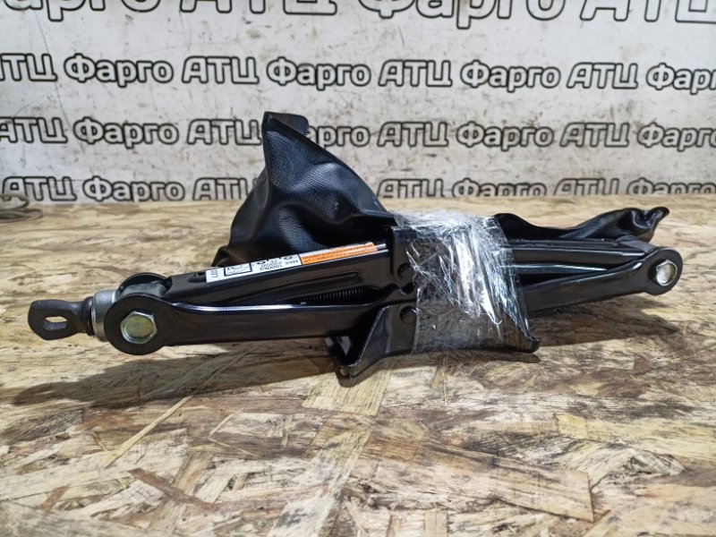 Домкрат Mitsubishi Lancer X CY3A 4B10