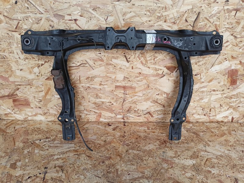 Балка поперечная Honda Saber UA4 J25A передняя