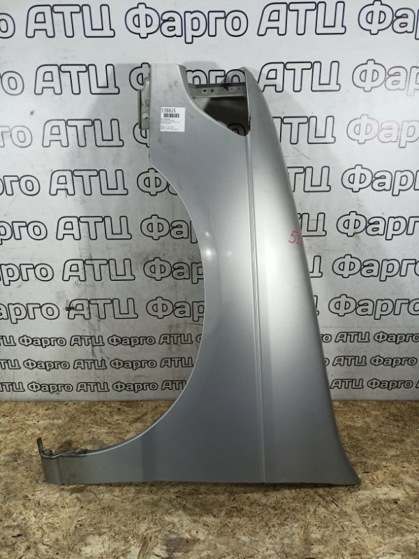 Крыло Nissan Rnessa N30 SR20DE переднее левое