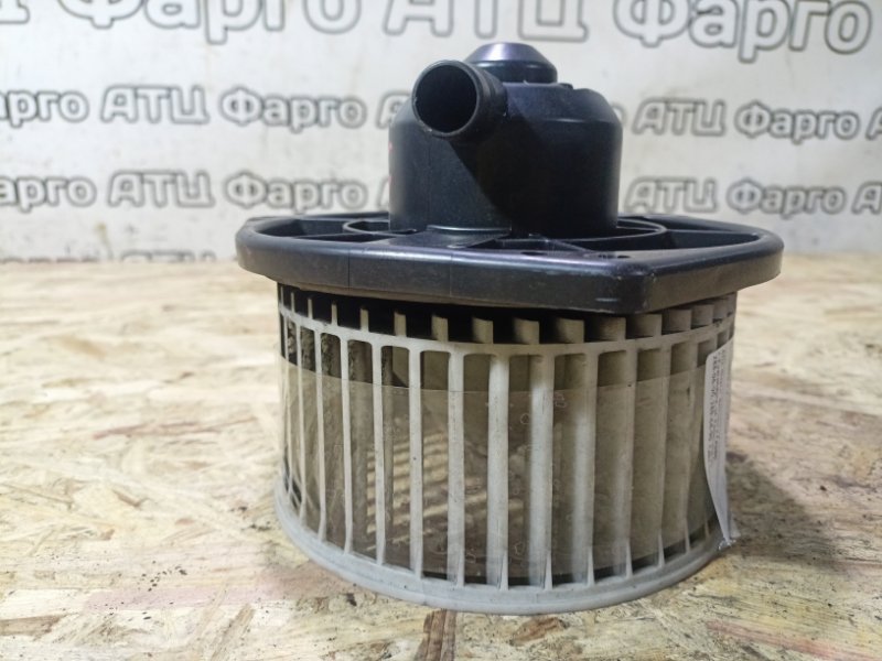 Вентилятор печки Nissan Rnessa N30 SR20DE