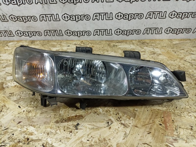 Фара Honda Accord CF4 F20B передняя правая
