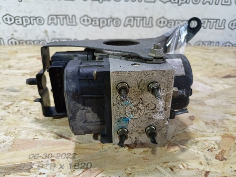 Блок abs Subaru Impreza GG3 EJ15