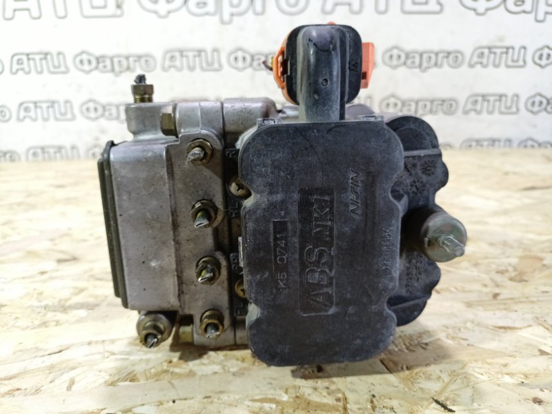 Блок abs Honda Torneo CF4 F20B