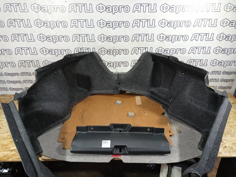 Обшивка багажника Honda Civic Ferio ES1 D15B