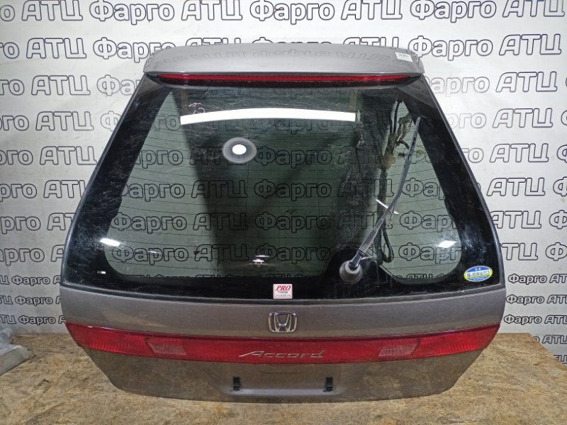 Дверь задняя багажника Honda Accord Wagon CF6 F23A задняя