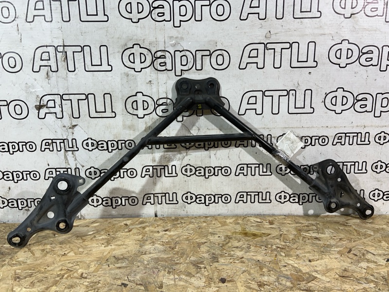 Распорка передняя Toyota Brevis JCG11 1JZ-GE контрактная