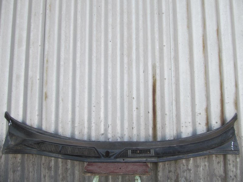 Жабо Subaru Legacy Bg5 1995 Жабо Subaru Legacy Bg5 1995