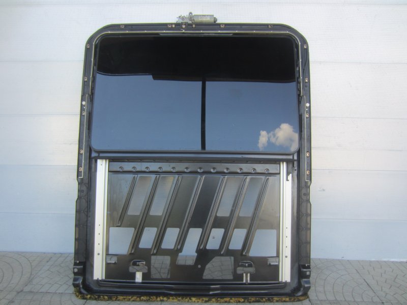 Люк Mercedes-Benz W220 2002 Люк Mercedes-Benz W220 2002