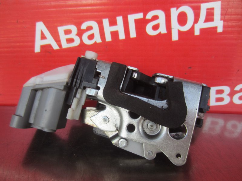 Замок двери задний Fiat Albea 350A1000
