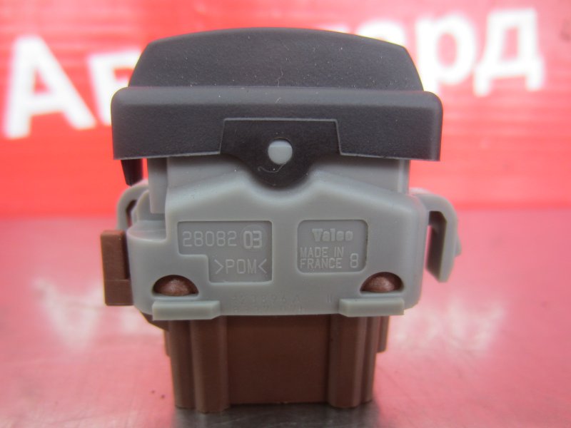 Кнопка парктроника Renault Scenic 2 K9K 734