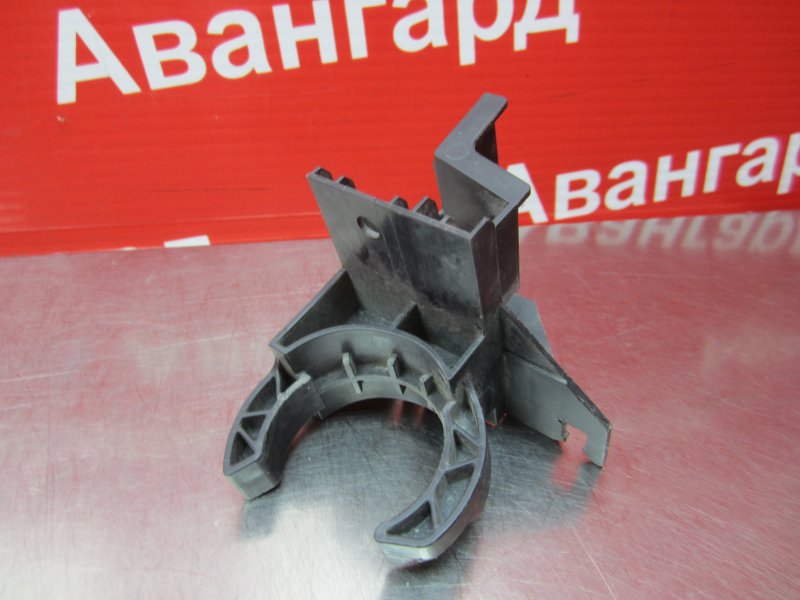 Кронштейн Skoda Rapid 2014 NH3 Б/У