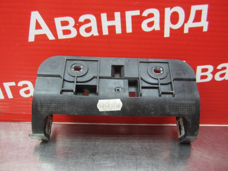 Кронштейн Skoda Rapid NH3 Кронштейн Skoda Rapid NH3
