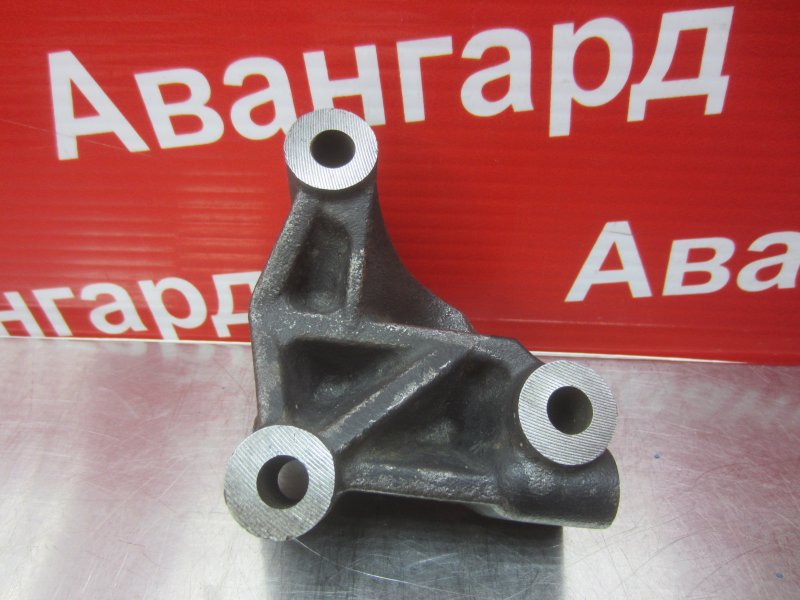 Кронштейн ГУР Nissan Primera P11
