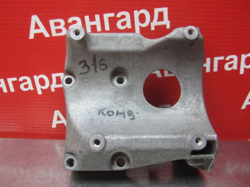 Кронштейн Bmw E36 M40 1991 Кронштейн Bmw E36 M40 1991
