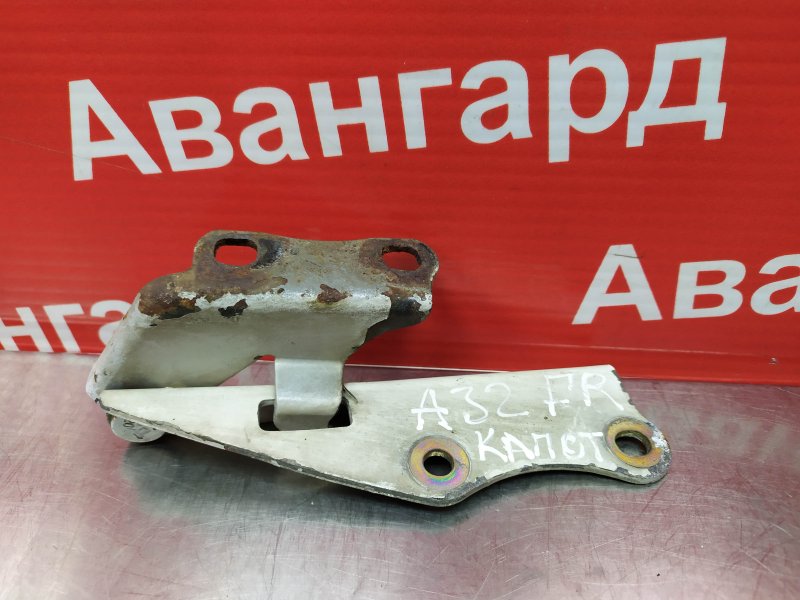 Кронштейн капота Maxima 1998 A32