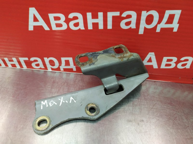 Кронштейн капота Maxima 1998 A32