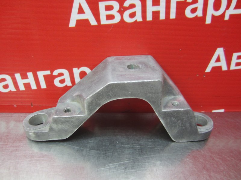Кронштейн Ford Mondeo 4 2008 Кронштейн Ford Mondeo 4 2008