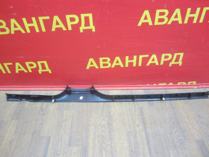 Накладка порога Octavia 2008 A4 BCA