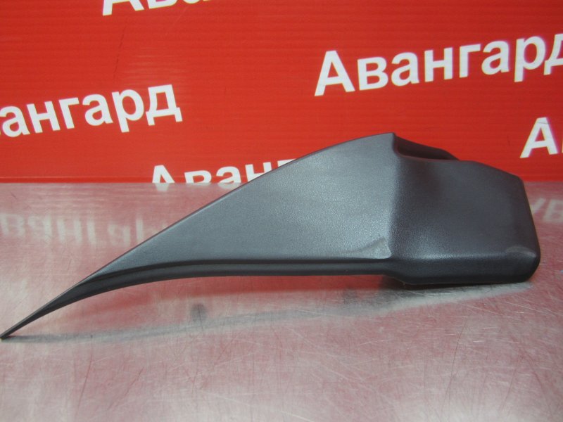 Уголок декоративный передний A4 2002 B6 AVJ