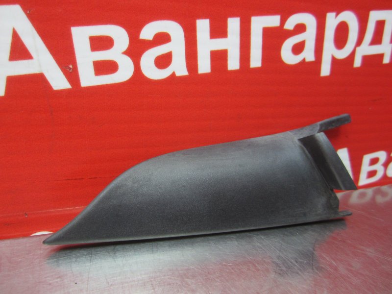 Уголок декоративный передний A4 2002 B6 AVJ