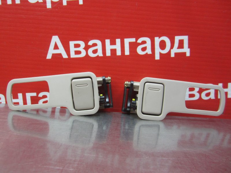 Крючок Audi A6 C5 ARJ 1999 Крючок Audi A6 C5 ARJ 1999