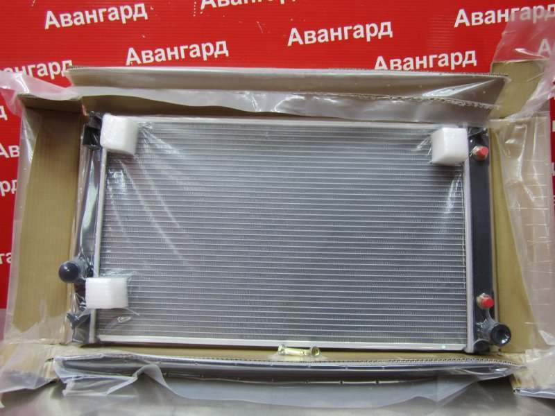 Радиатор охлаждения Toyota Rav4 ACA3# 2AZ-FE 2005