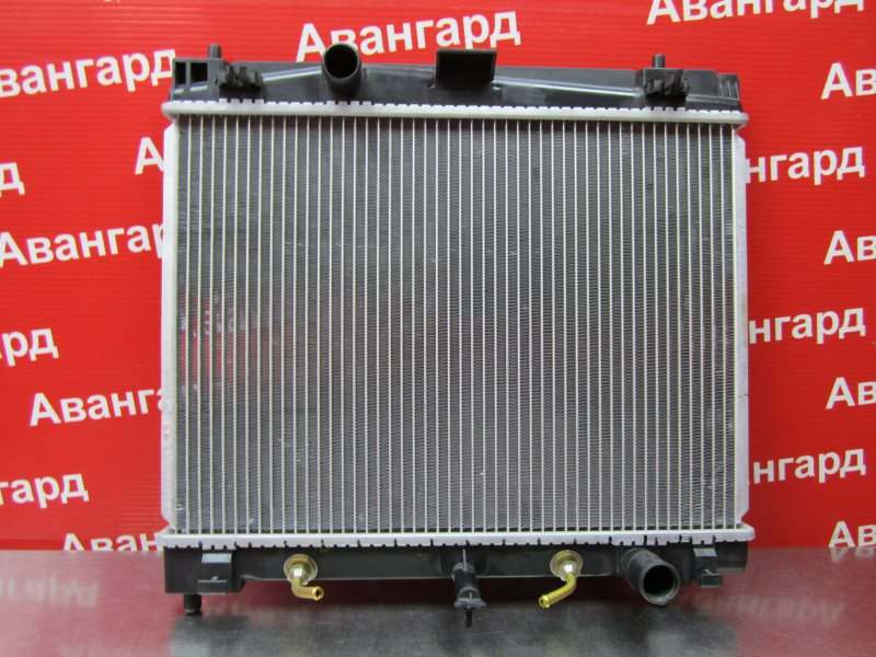 Радиатор охлаждения Toyota Yaris XP90 1.0 / 1.3 2005