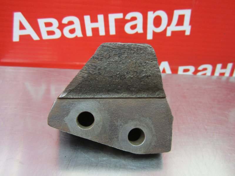 Кронштейн Nissan Bluebird U14 SR18DE