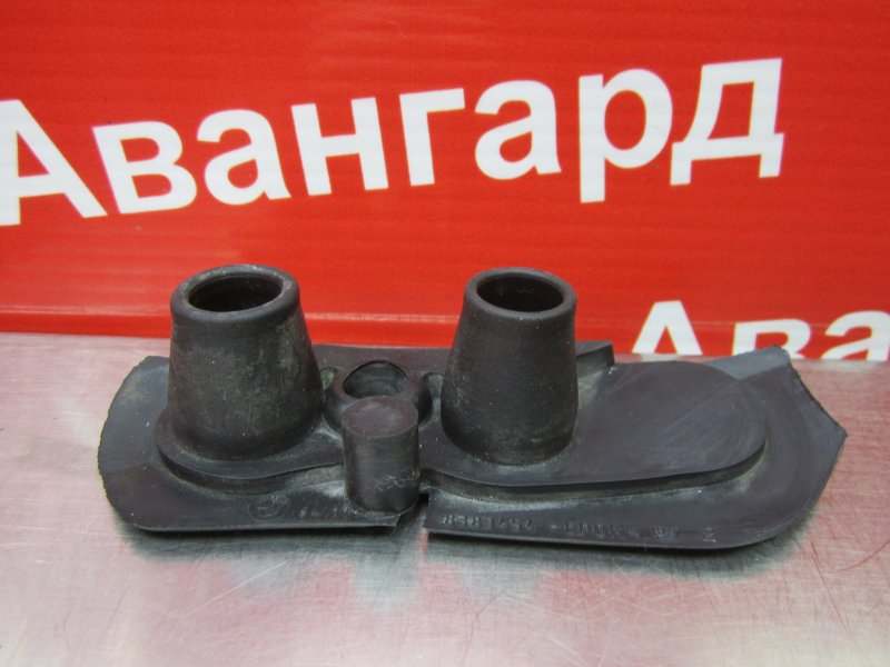 Уплотнитель BMW X5 2001 E53 64118383454 Б/У