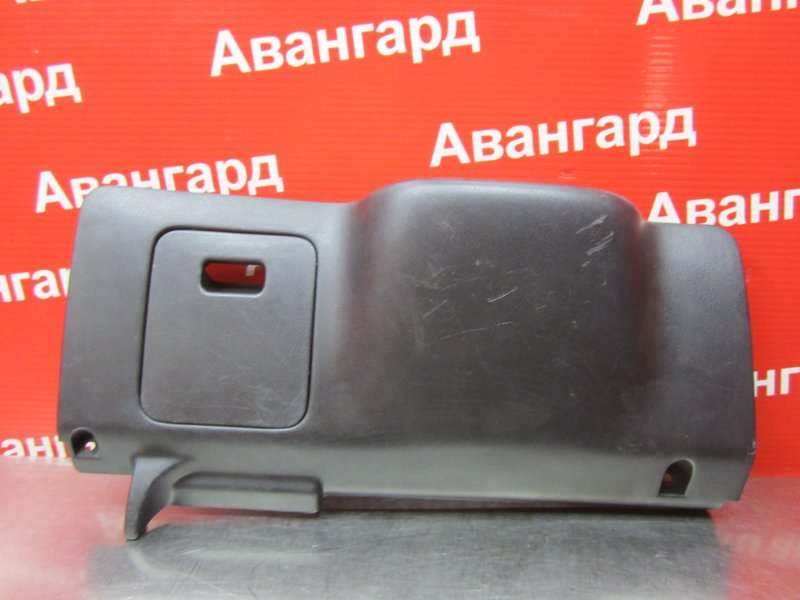 Накладка салона Infiniti I30 1996 A32 68106-44U00 Б/У