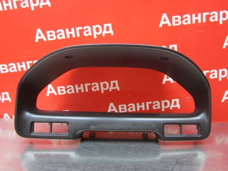 Накладка салона Infiniti I30 1996 A32 68240-53U00 Б/У