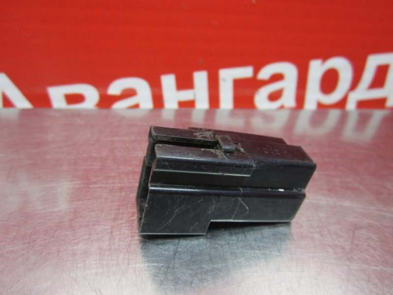 Запчасть конденсатор Nissan Sunny 1999 B15 Б/У Конденсатор Nissan Sunny 1999 B15 Б/У