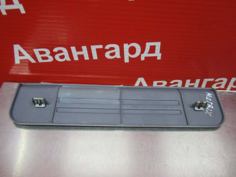 Накладка порога задняя левая Matrix 2004 FC Накладка порога задняя левая Matrix 2004 FC